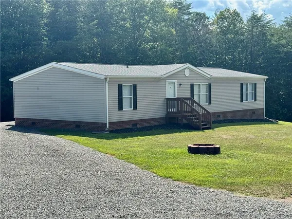 $215,000 | 195 Mountain Crest Lane, Claudville, VA 24076