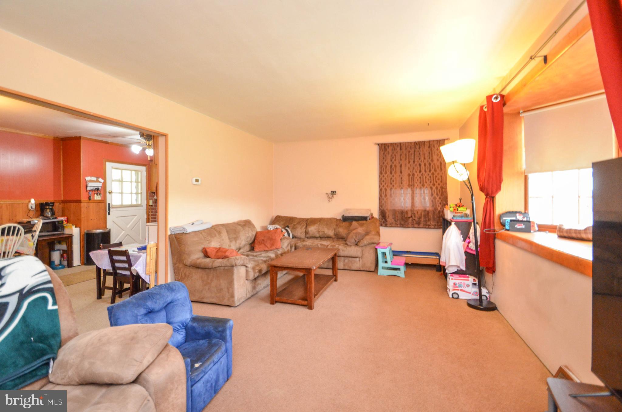 916 Public Road Bethlehem, PA 18015 - Photo 5 of 15 Gallery Image 5