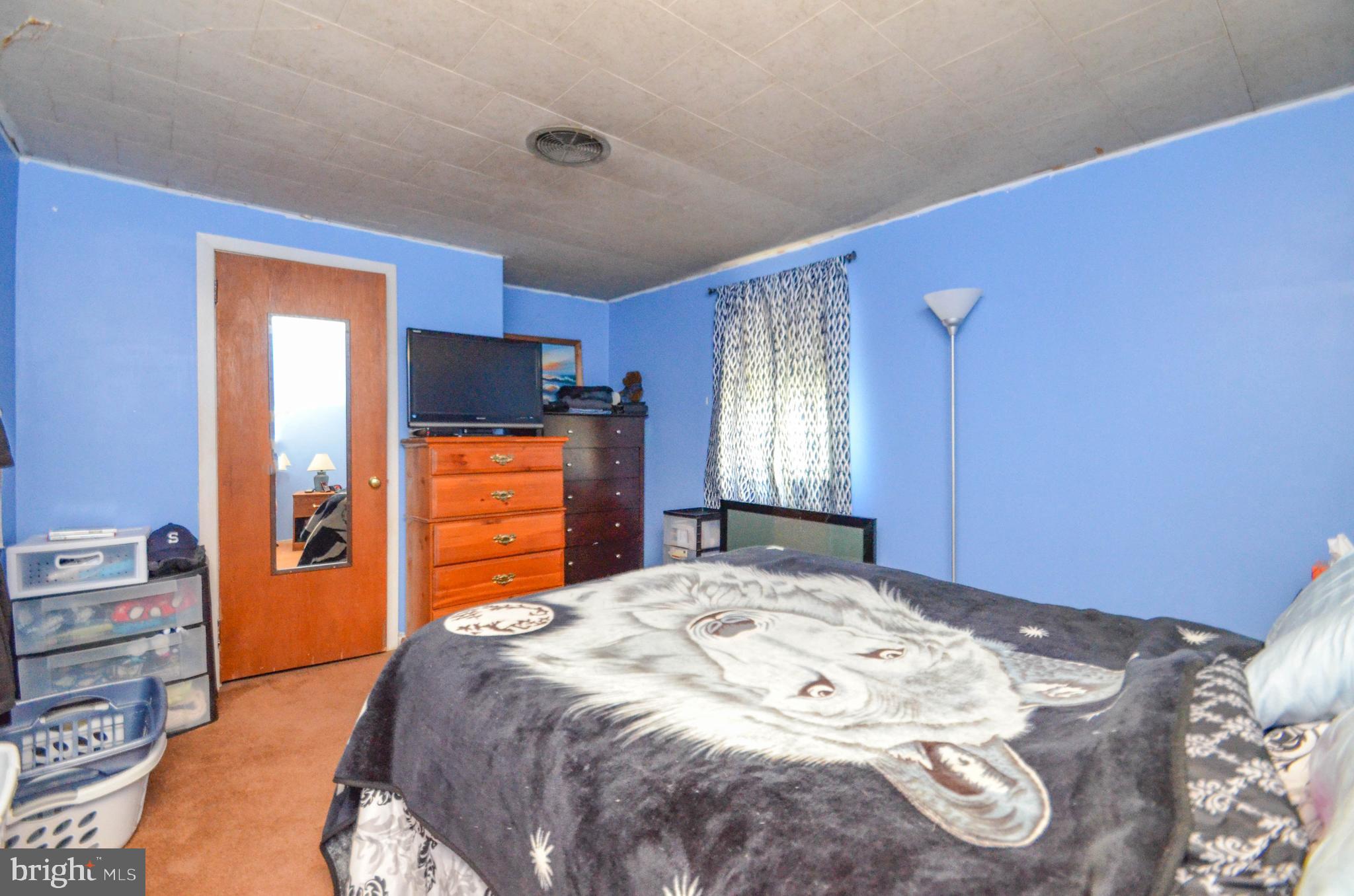 916 Public Road Bethlehem, PA 18015 - Photo 8 of 15 Gallery Image 8