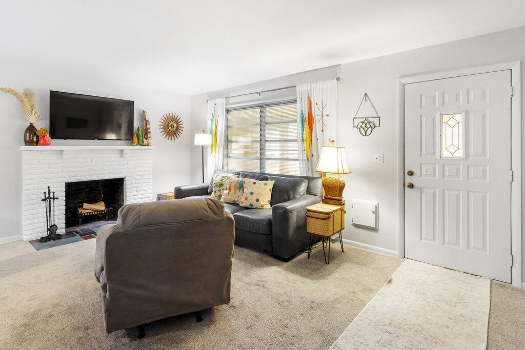 4296 Maize Road Columbus, OH 43224 - Photo 6 of 27 4296 Maize Road-6.jpg-SMALL