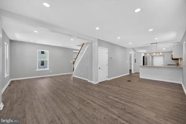 $364,900 | 27 South Market Street, Gibbstown, NJ 08027
