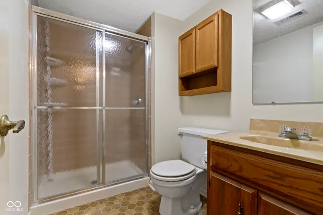 $210,000 | 7622 Castleton Farms W Drive, Indianapolis, IN 46256