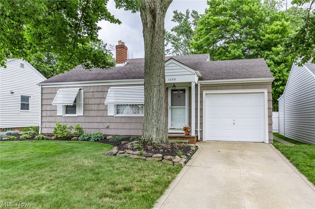 1659 Overbrook Road Cleveland, OH 44124 - Photo 1 of 23