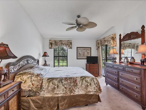 $1,900 | 4440 Weybridge, Unit 4440, Sarasota, FL 34235