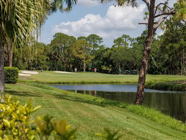 $1,900 | 4440 Weybridge, Unit 4440, Sarasota, FL 34235