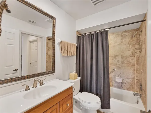 $1,900 | 4440 Weybridge, Unit 4440, Sarasota, FL 34235