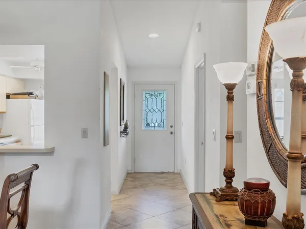 $1,900 | 4440 Weybridge, Unit 4440, Sarasota, FL 34235