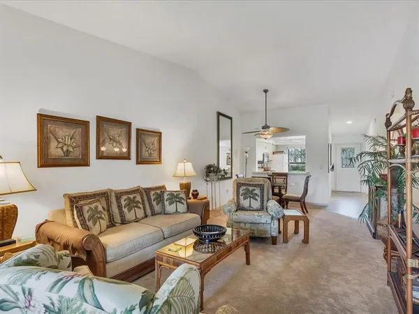 $1,900 | 4440 Weybridge, Unit 4440, Sarasota, FL 34235