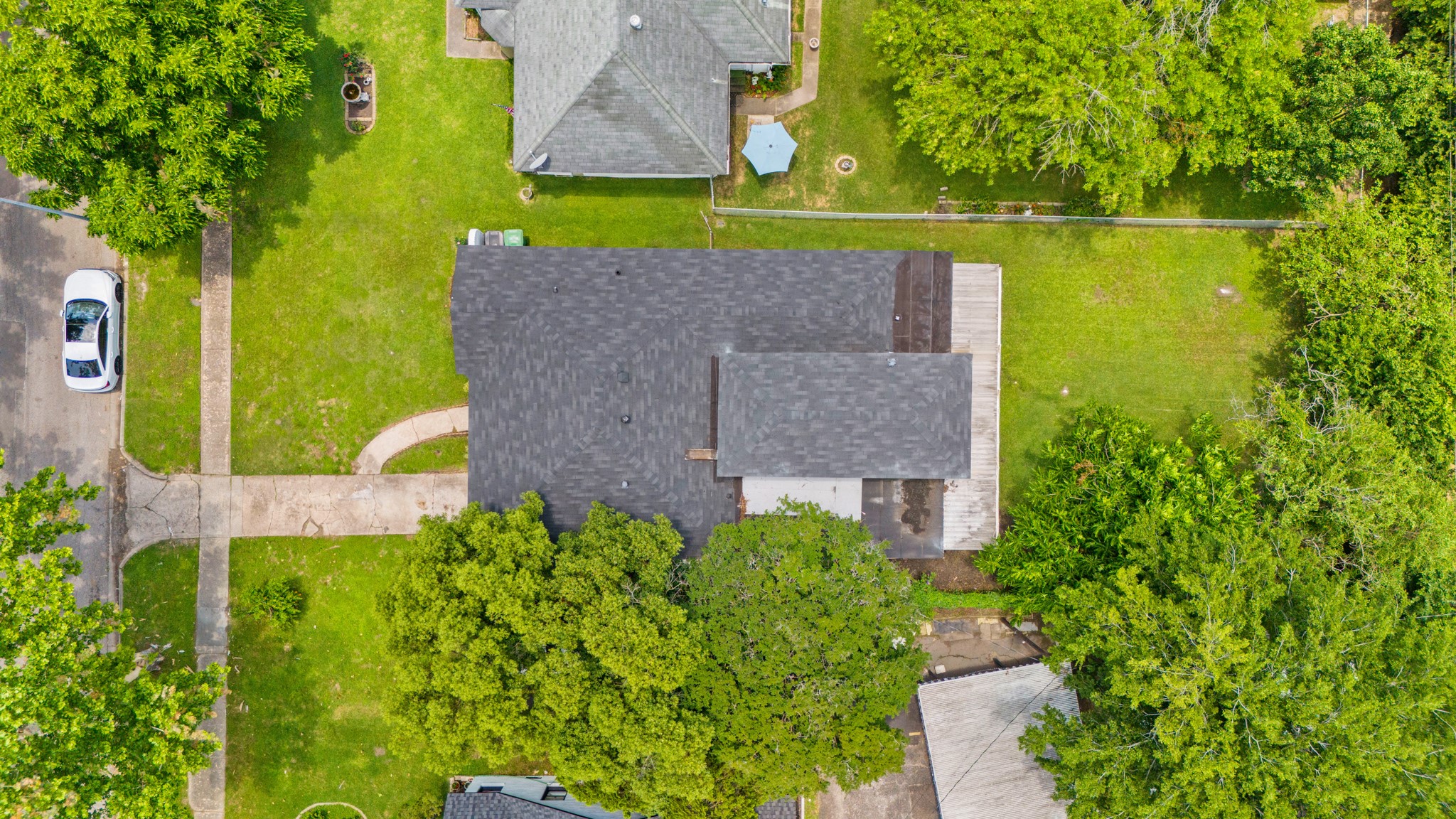 8327 Bonner Drive Houston, TX 77017 - Photo 3 of 37