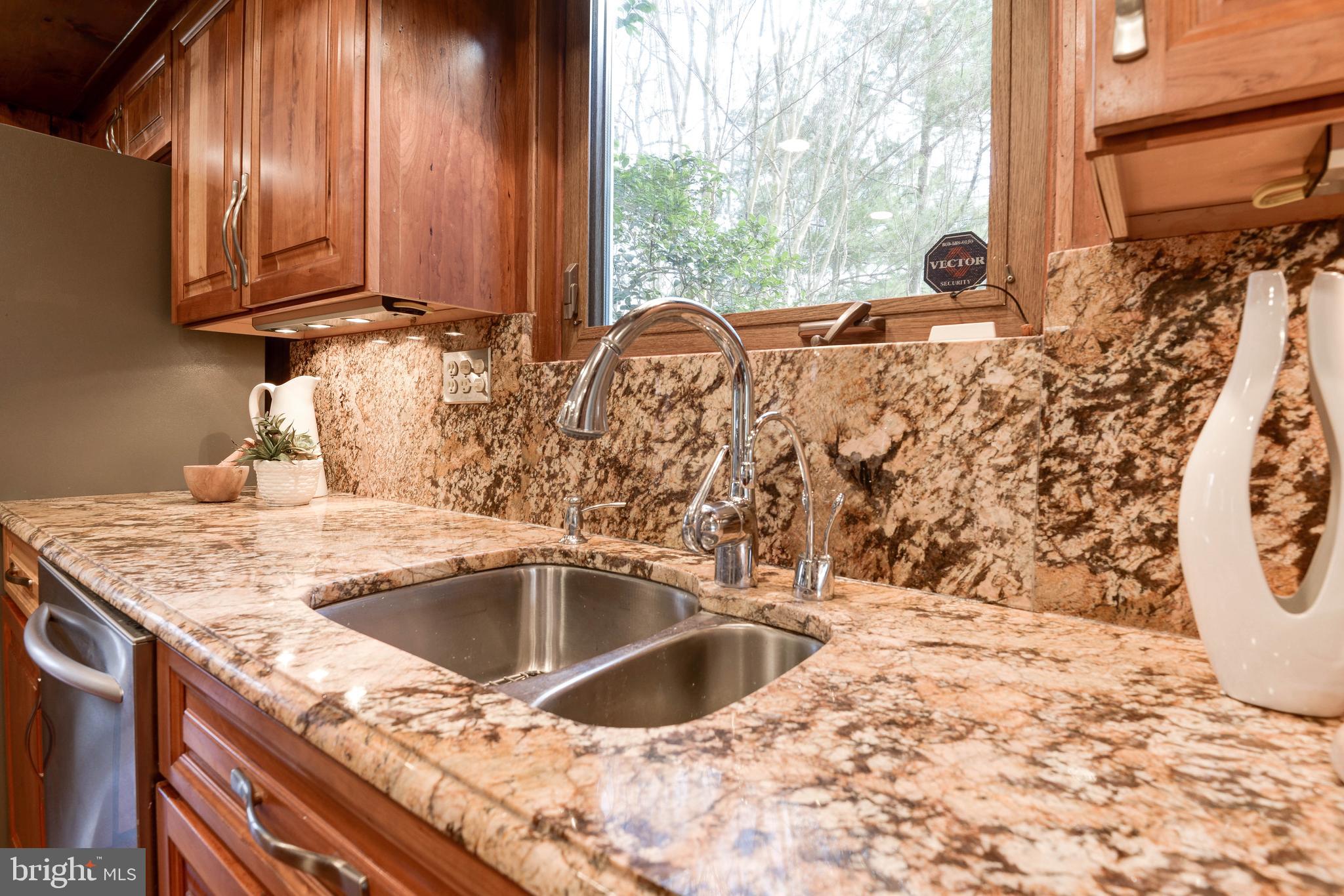 11805 Blue Spruce Road Reston, VA 20191 - Photo 31 of 74