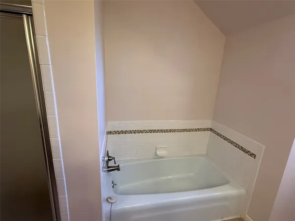 $2,400 | 1109 Sally Anne Drive, Rosenberg, TX 77471