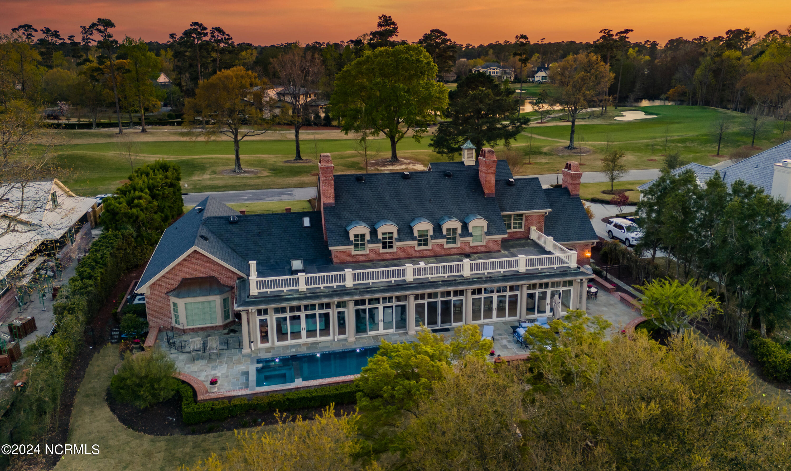 613 Dundee Drive Wilmington, NC 28405 - Photo 12 of 110 012_dji_20240321192142_0114_d-hdr