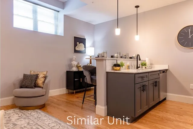 $2,295 | 302 Canal Street, Unit 706, Lawrence, MA 01840