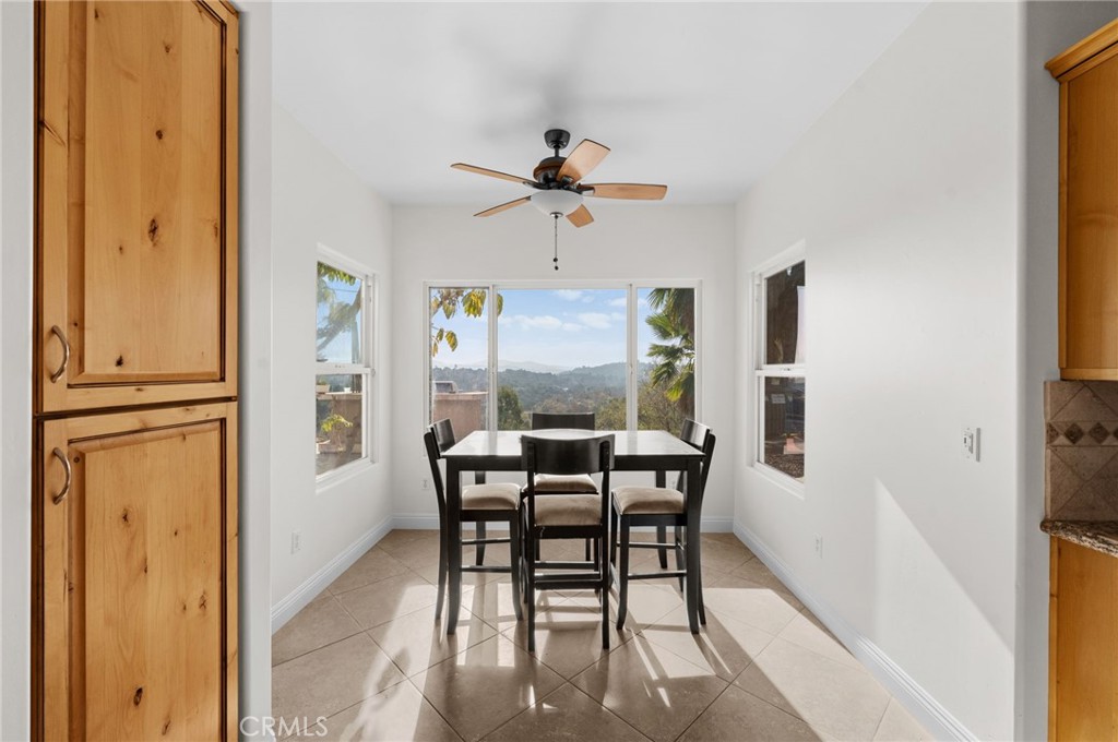 2240 Aqua Hill Road Fallbrook, CA 92028 - Photo 18 of 54 BREAKFAST NOOK