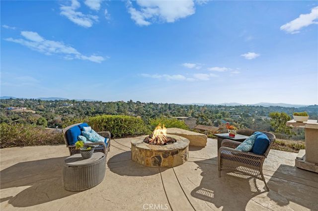 $1,099,000 | 2240 Aqua Hill Road, Fallbrook, CA 92028