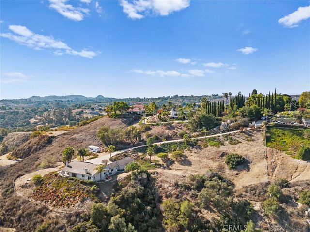 $1,099,000 | 2240 Aqua Hill Road, Fallbrook, CA 92028