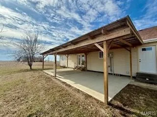 $414,900 | 16328 Stolletown Road, Carlyle, IL 62231