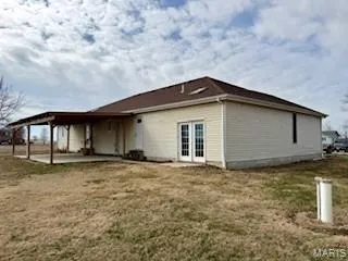 $414,900 | 16328 Stolletown Road, Carlyle, IL 62231