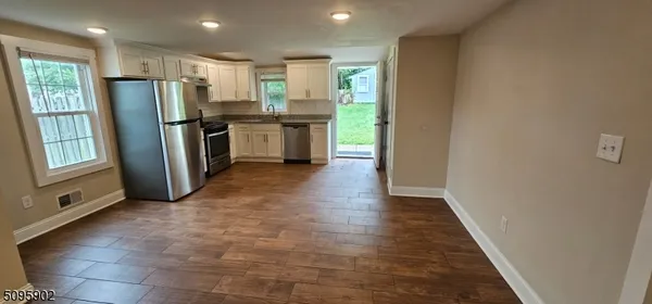 $2,625 | 21 West Hanover Avenue, Randolph, NJ 07869