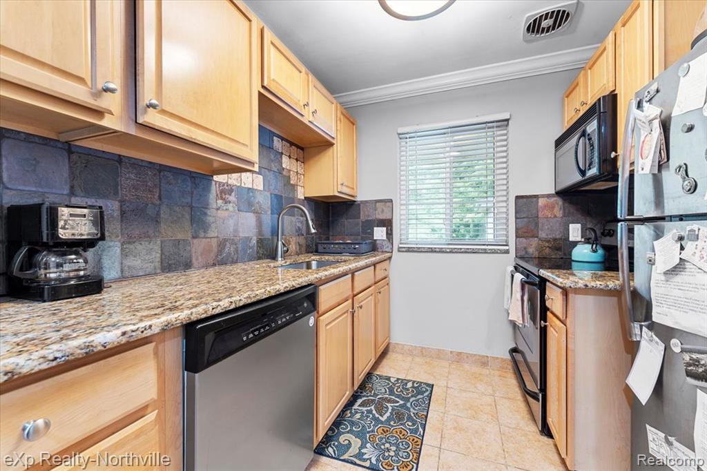 475 South Adams Road Birmingham, MI 48009 - Photo 10 of 23