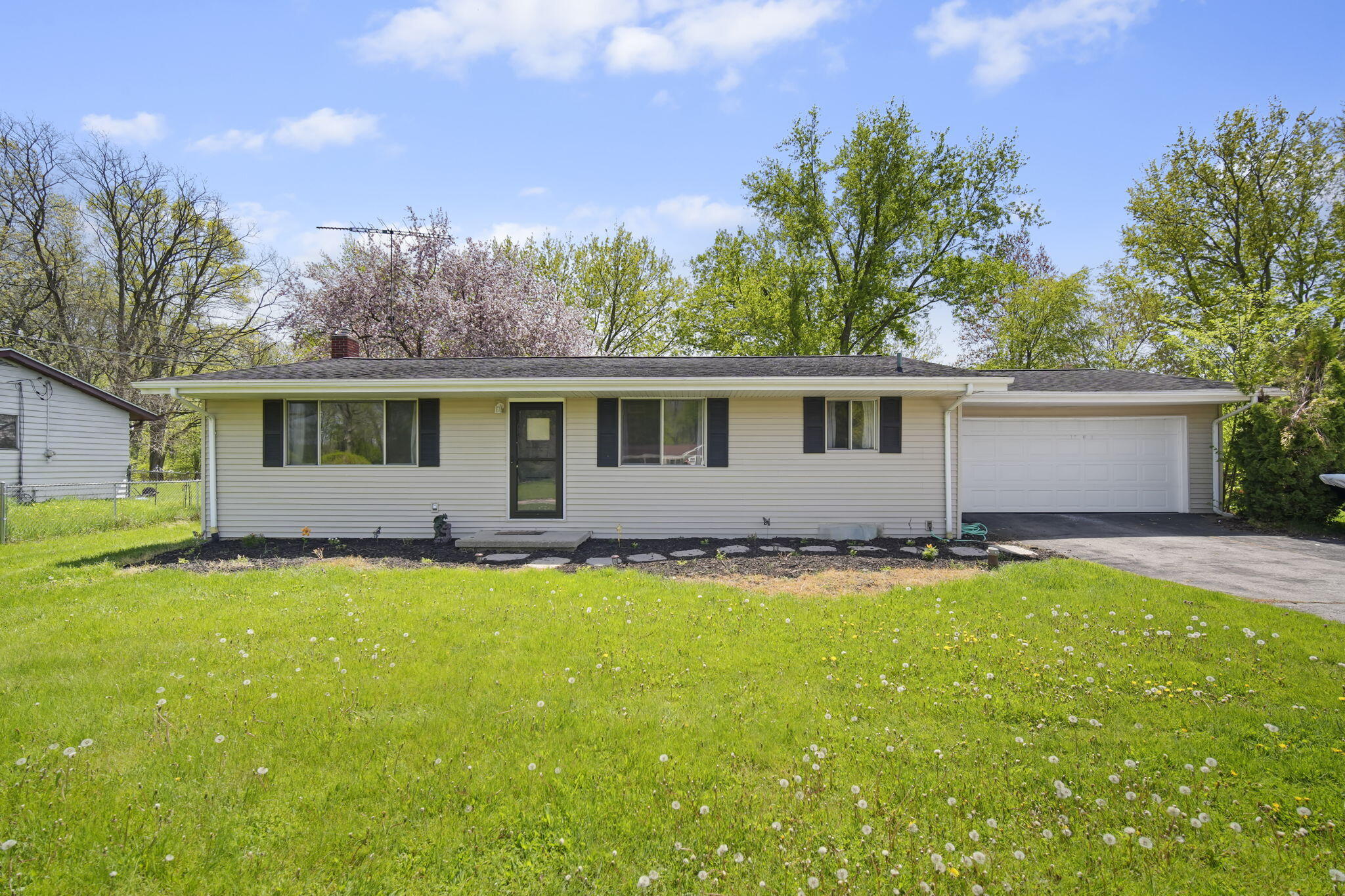 4111 Spring Arbor Road Jackson, MI 49201 - Photo 2 of 28 2-web-or-mls-DSC05628