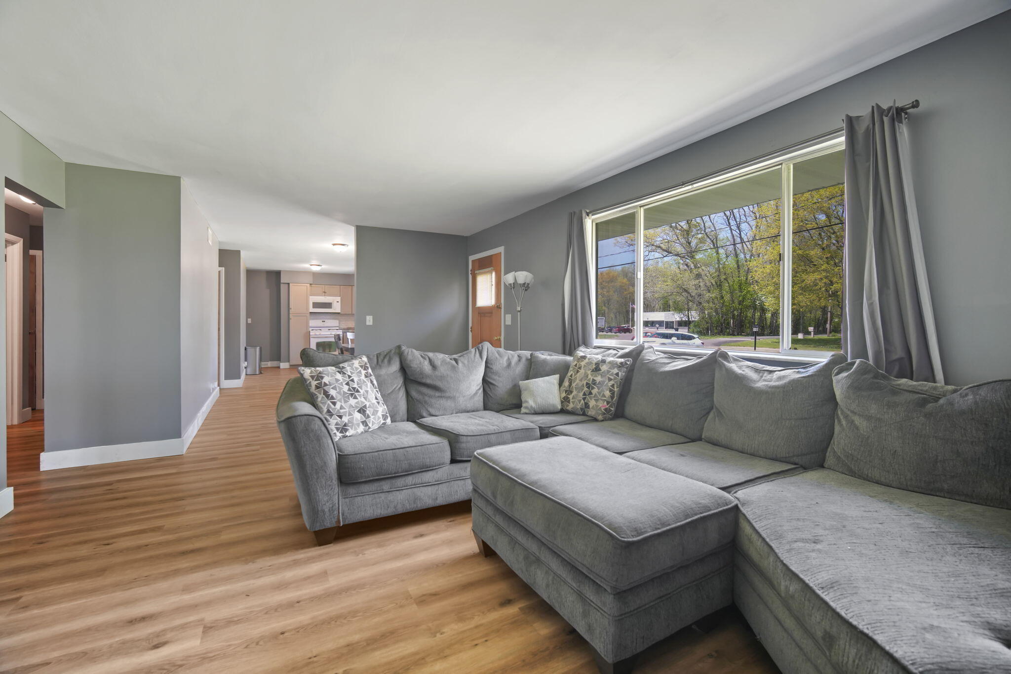 4111 Spring Arbor Road Jackson, MI 49201 - Photo 5 of 28 5-web-or-mls-DSC05527 (1)