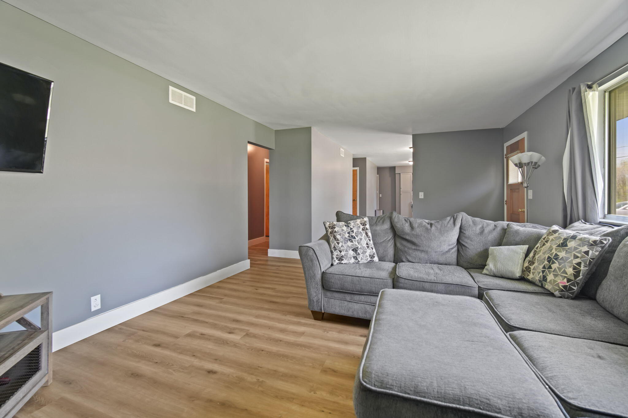 4111 Spring Arbor Road Jackson, MI 49201 - Photo 7 of 28 7-web-or-mls-DSC05521
