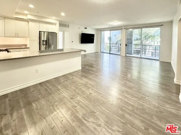 $3,975 | 629 Traction Avenue, Unit 436, Los Angeles, CA 90013