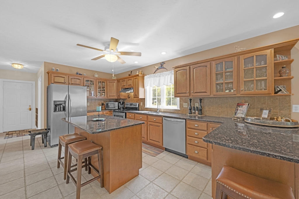 7 Kittredge Road North Brookfield, MA 01535 - Photo 5 of 42