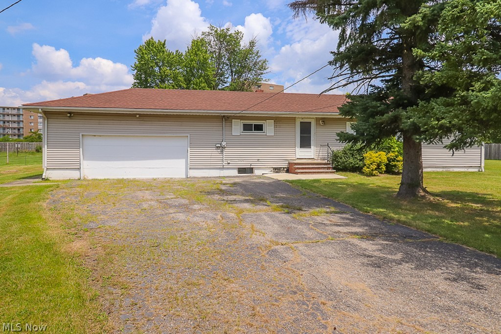 25121 Price Road Bedford, OH 44146 - Photo 1 of 33