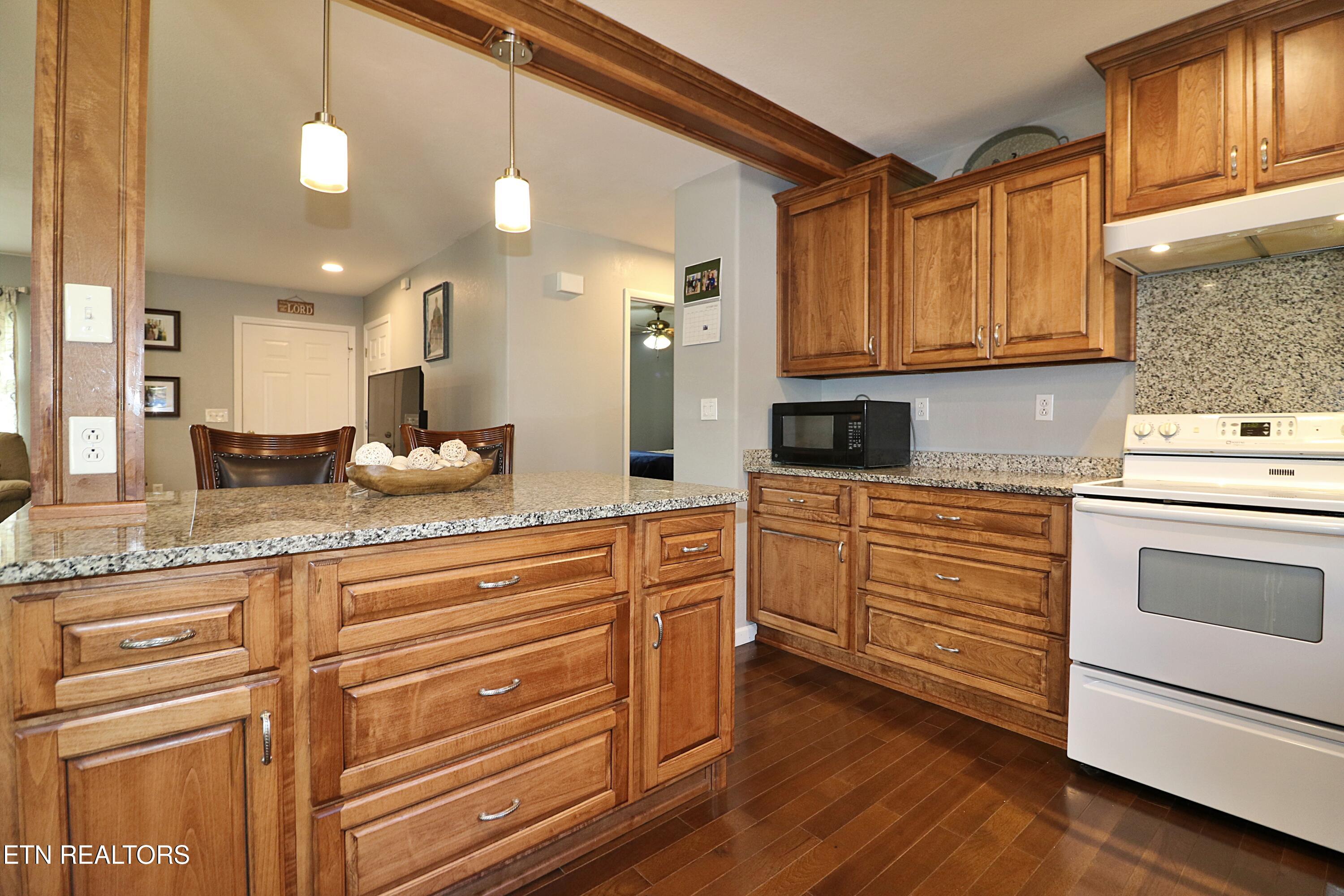 1058 Mountain View Road Robbins, TN 37852 - Photo 12 of 55 094A2456