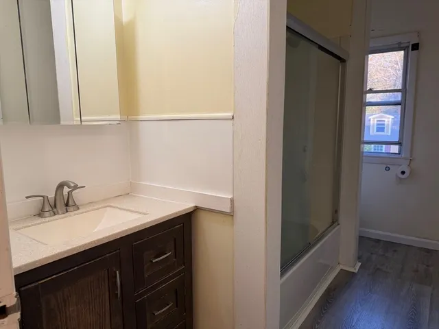 $2,700 | 10-12 Spring Street, Unit 10, Plainville, MA 02762