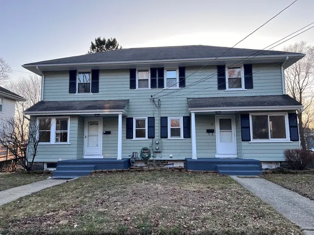 $2,700 | 10-12 Spring Street, Unit 10, Plainville, MA 02762