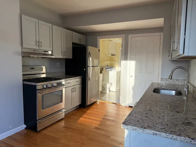 $2,700 | 10-12 Spring Street, Unit 10, Plainville, MA 02762