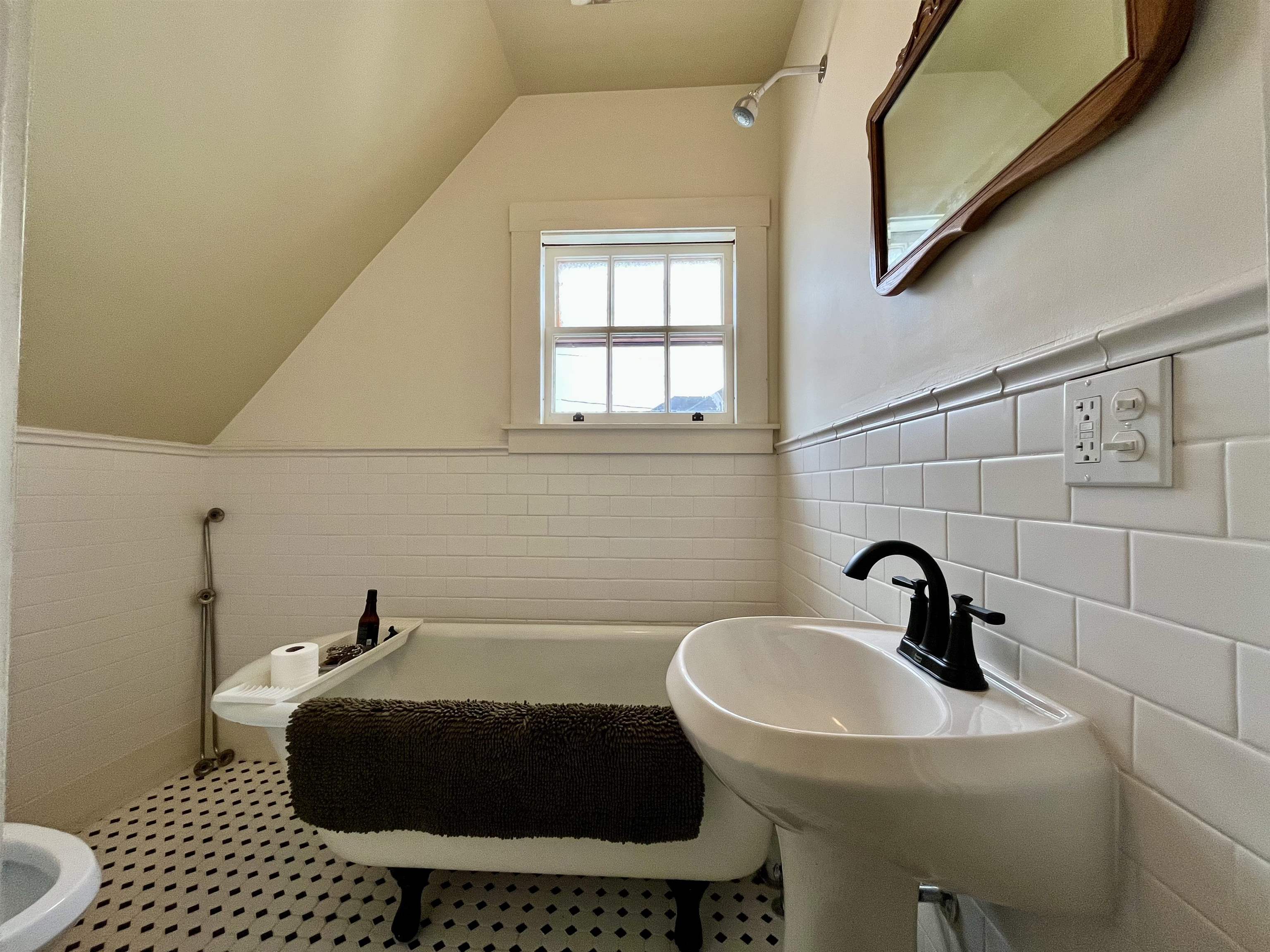 263 School Street Berlin, NH 03570 - Photo 14 of 24