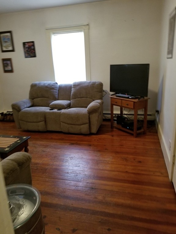 1 Spring Terrace Northbridge, MA 01588 - Photo 10 of 18