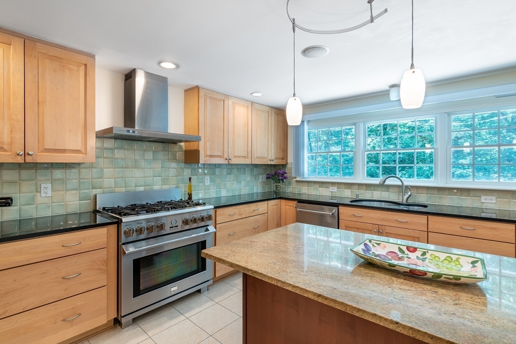 14 Joyce Road Wayland, MA 01778 - Photo 11 of 41 Gallery Image 11