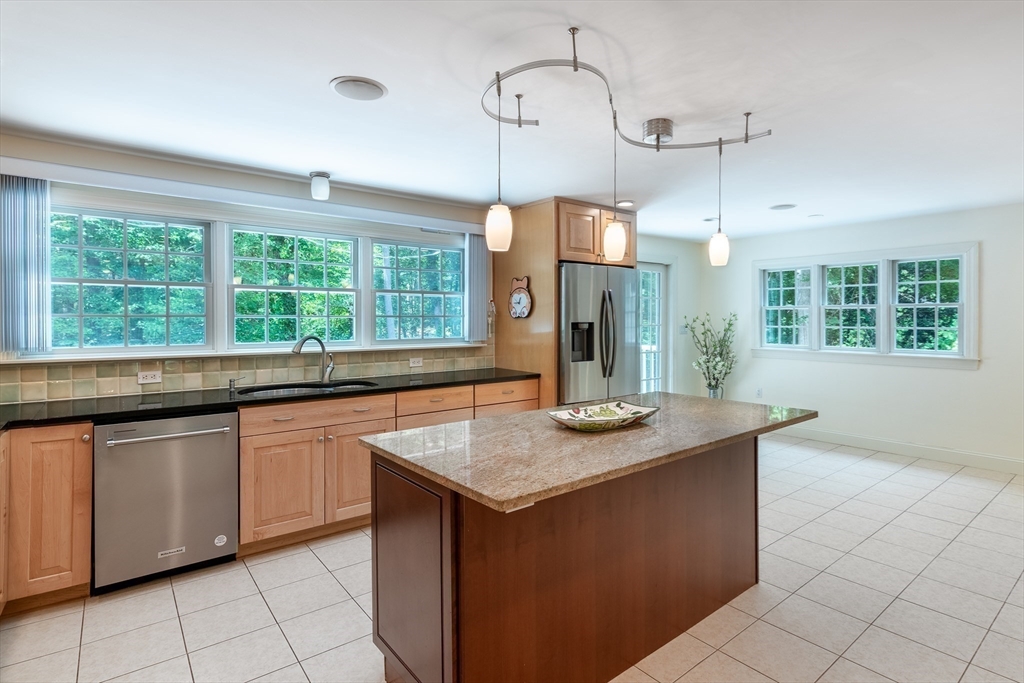 14 Joyce Road Wayland, MA 01778 - Photo 12 of 41 Gallery Image 12