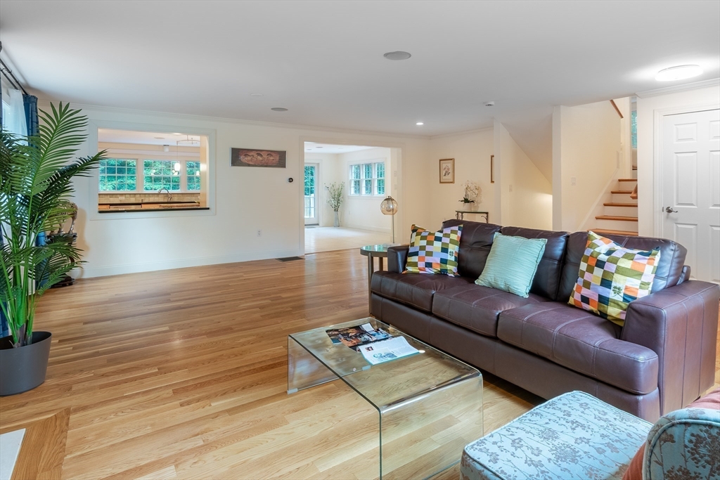 14 Joyce Road Wayland, MA 01778 - Photo 4 of 41 Gallery Image 4