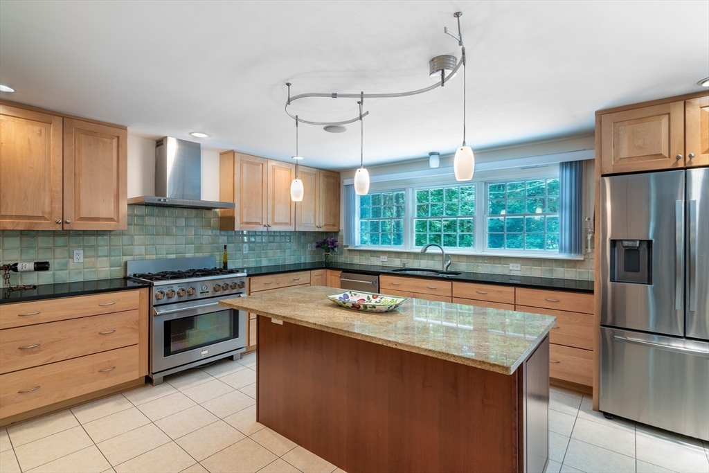 14 Joyce Road Wayland, MA 01778 - Photo 8 of 41 Gallery Image 8