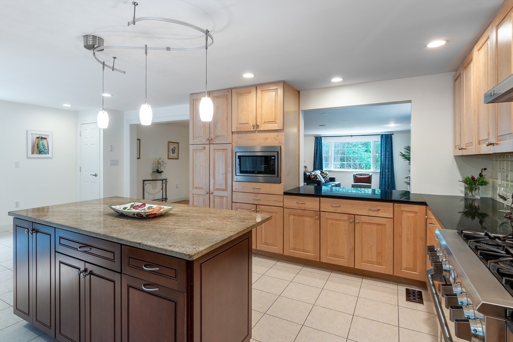 14 Joyce Road Wayland, MA 01778 - Photo 9 of 41 Gallery Image 9