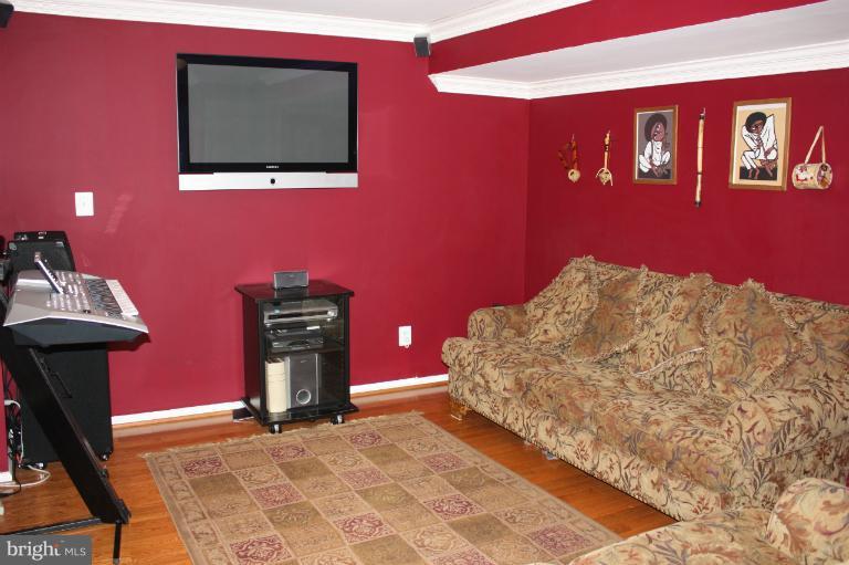 6418 Katherine Ann Lane Springfield, VA 22150 - Photo 7 of 10 Basement