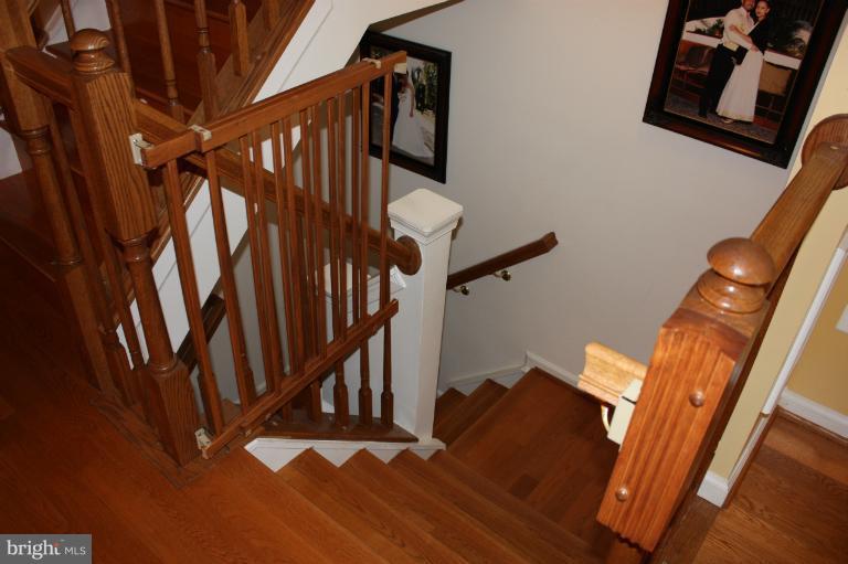 6418 Katherine Ann Lane Springfield, VA 22150 - Photo 10 of 10 Stairways