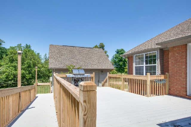 864 Rands Way Columbia, TN 38401 - Photo 18 of 20 Brand new large composition deck with ramp