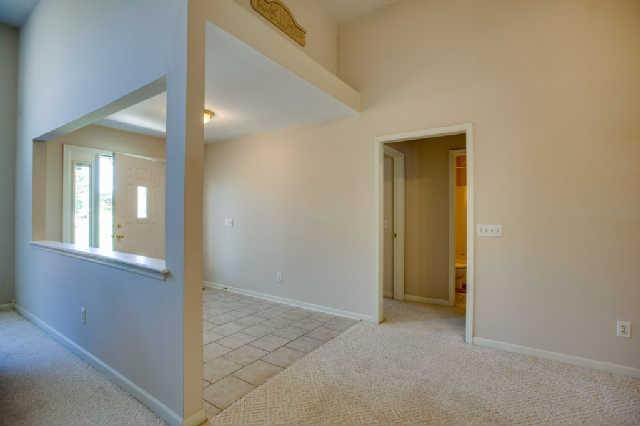 864 Rands Way Columbia, TN 38401 - Photo 4 of 20 Spacious entry foyer