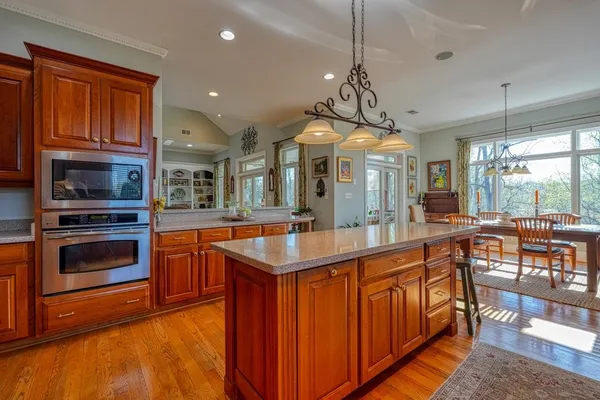 $789,900 | 280 Cedar Bluff Drive, Moore, SC 29369