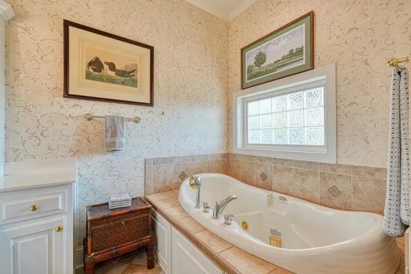 $789,900 | 280 Cedar Bluff Drive, Moore, SC 29369