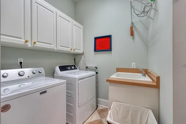 $789,900 | 280 Cedar Bluff Drive, Moore, SC 29369