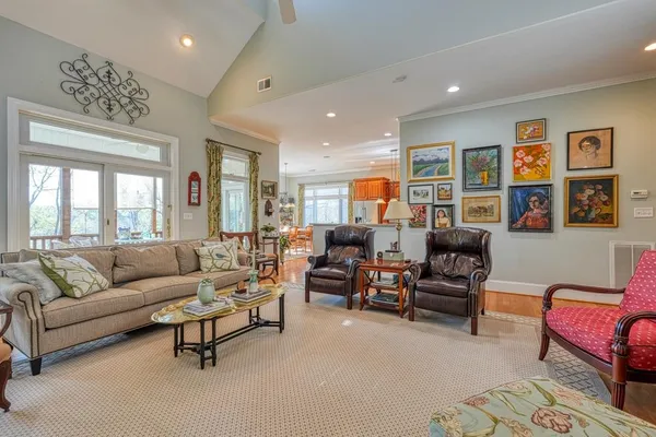 $789,900 | 280 Cedar Bluff Drive, Moore, SC 29369