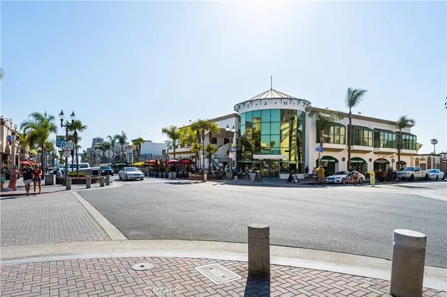 $6,250 | 340 5th Street, Huntington Beach, CA 92648